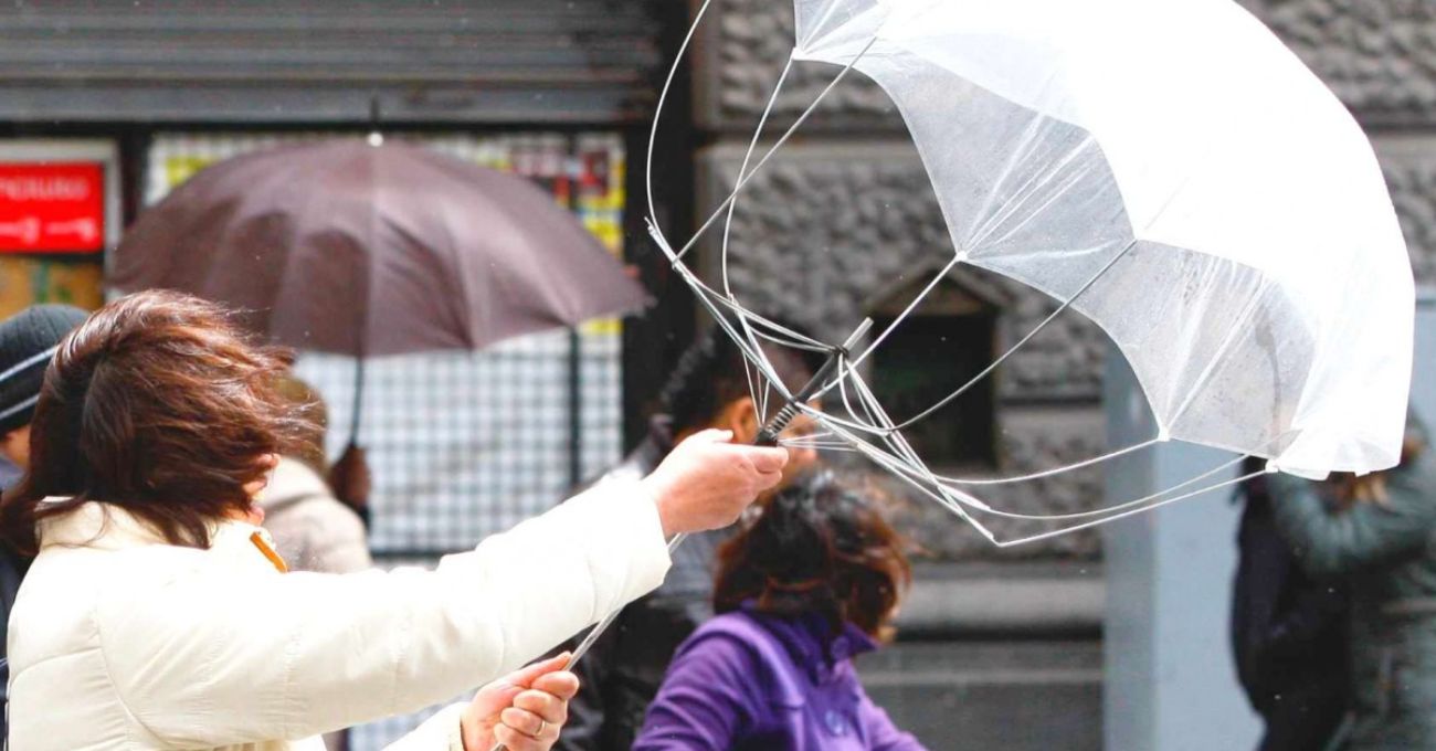Ráfagas de hasta 120 km/h: emiten alerta por viento moderado a fuerte en tres regiones de Chile