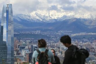 Cambio brusco en el clima de Santiago este fin de semana: pronostican nubosidad y descenso térmico