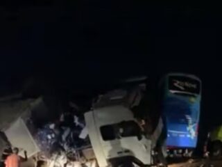 Tragedia en Brasil: choque frontal deja once muertos y 45 heridos en Mato Grosso