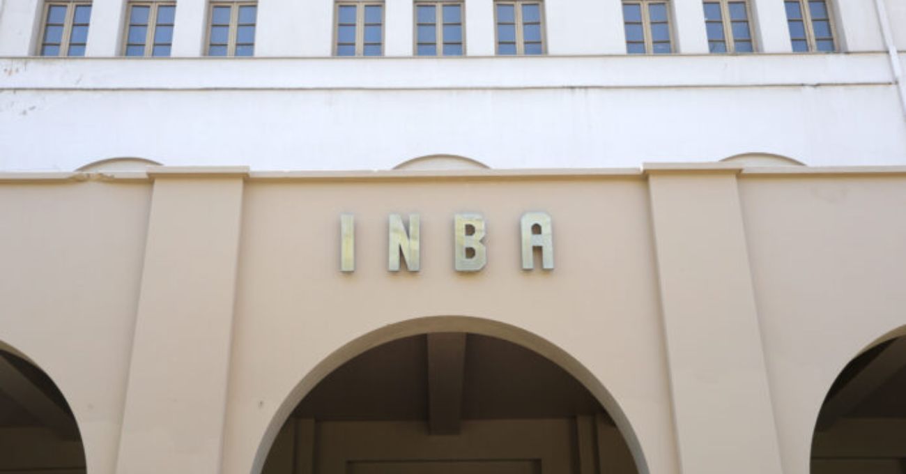 INBA: jefe de seguridad es rociado con bencina durante disturbios
