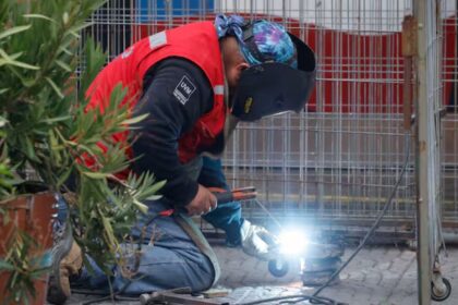 ¿Trabajas en Chile? Consulta el sueldo promedio y mediano según el INE