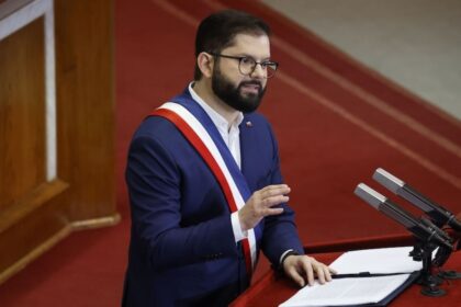Empleo: Boric admite tareas pendientes y anuncia impulso a Ley de Subsidio Unificado