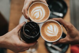 Café: estudio revela que tomarlo negro es la mejor opción para la longevidad