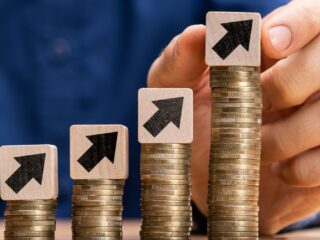 Sueldos en Chile: diferencia de casi $300 mil entre el promedio y la mediana