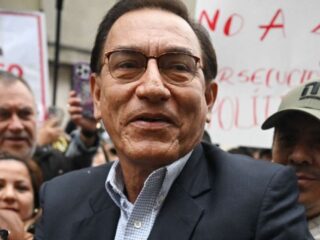 Dictan prisión preventiva para el expresidente peruano Martín Vizcarra por presunto delito de cohecho