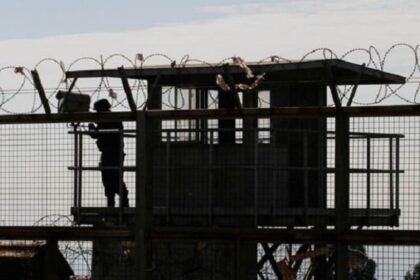 Gendarmería remueve a director en Atacama y suspende a funcionarios tras liberaciones erróneas de reos
