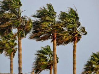 Alerta meteorológica: viento moderado a fuerte afectará a Tarapacá, Antofagasta y Atacama