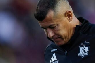 Jorge Almirón: Colo Colo define su futuro este martes