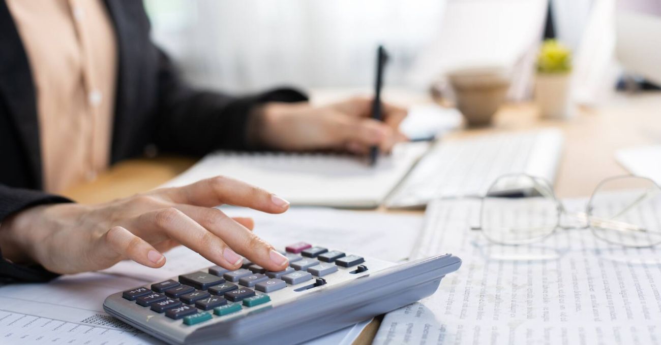 Empleos disponibles en el ministerio de Hacienda con sueldos de hasta $3,1 millones