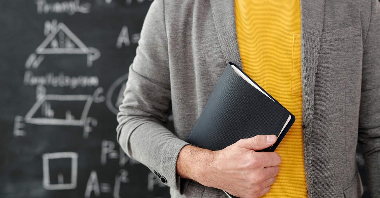 Profesores chilenos podrán postular para trabajar en Estados Unidos con sueldos desde $3 millones