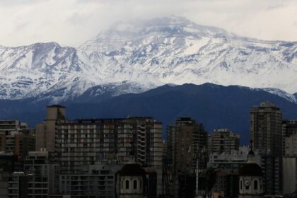 Jaime Leyton anticipa tres días de lluvia y posible nieve en Santiago desde este miércoles