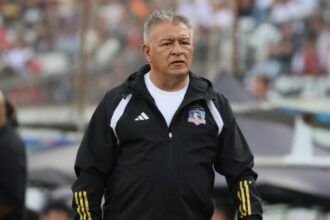 Claudio Borghi descarta contactos con Colo Colo tras rumores por salida de Almirón
