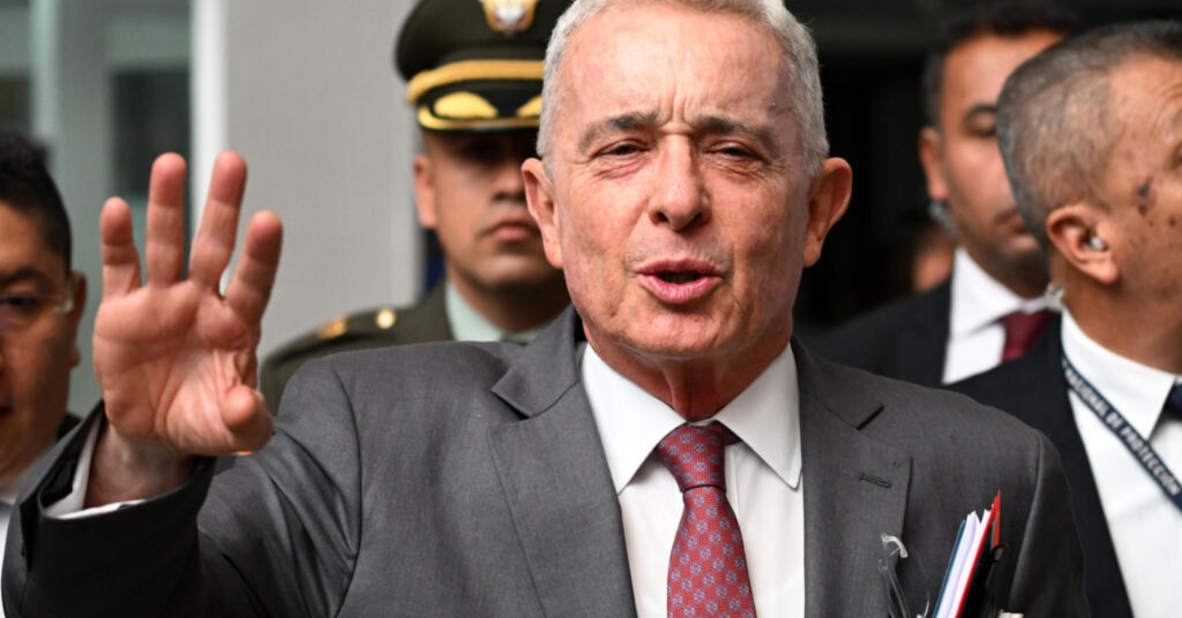 Tribunal de Bogotá ordena libertad inmediata de Álvaro Uribe mientras apela condena