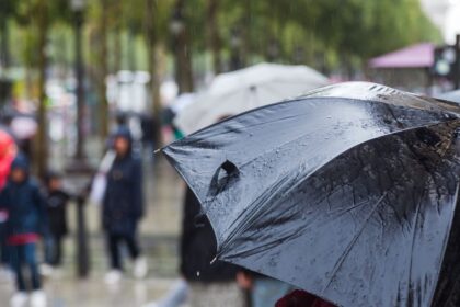 Precipitaciones llegarán este miércoles a la Región Metropolitana con lluvias, vientos y nieve