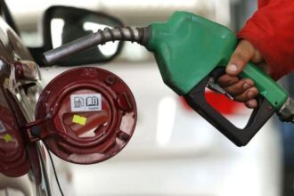 Enap informó fuerte baja en el precio de la parafina desde este jueves 21 de agosto