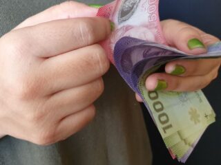 Bono Bodas de Plata: requisitos y procedimientos para cobrar los $25 mil en cajas de compensación