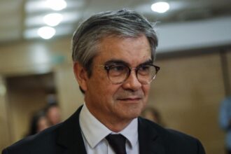 Mario Marcel renuncia al Ministerio de Hacienda para asumir cargo en el exterior