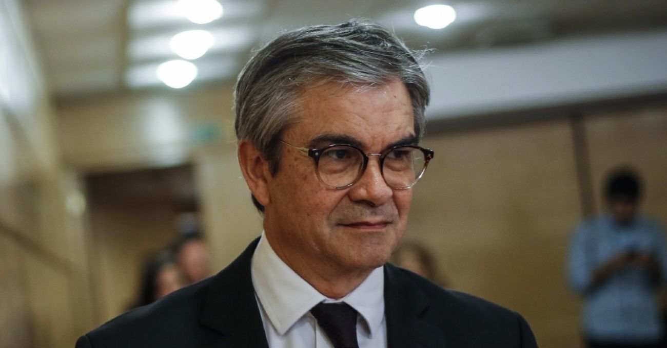 Mario Marcel renuncia al Ministerio de Hacienda para asumir cargo en el exterior