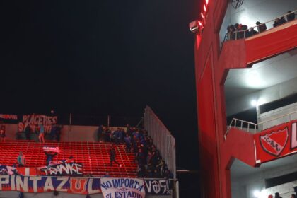Fiscalía argentina ordena clausura del estadio de Independiente tras violencia en Copa Sudamericana