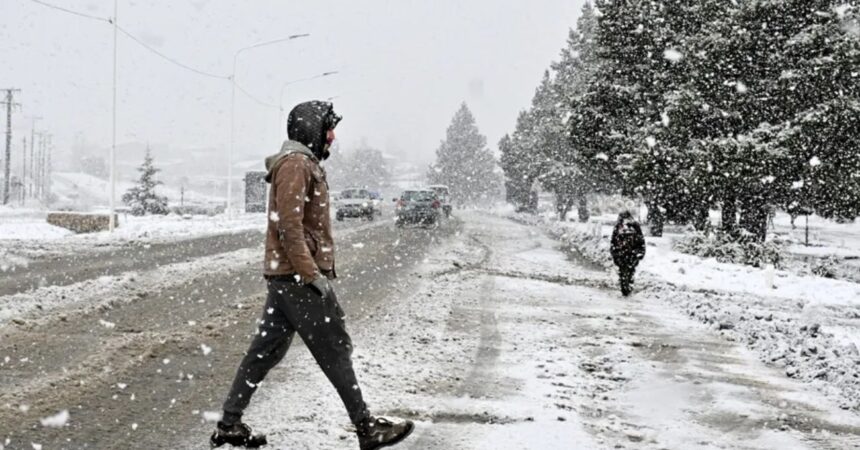 Continuará nevando el fin de semana: Zonas del sur afectadas por el fenómeno