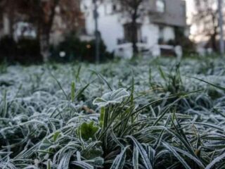 Hasta -10°C en la Región Metropolitana: pronostican heladas extremas en varias comunas del país