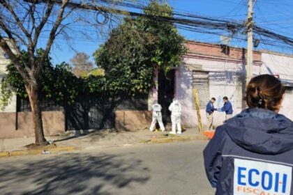 Hombre muere tras recibir seis disparos en plena vía pública en Recoleta