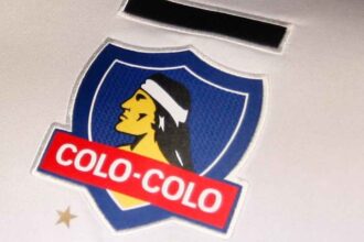 Gustavo Quinteros asoma como principal candidato: Colo Colo analiza siete nombres para la banca