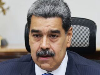 Venezuela moviliza su Armada ante despliegue militar de EEUU en el Caribe