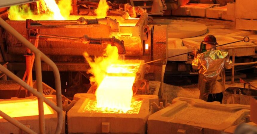 Imacec de junio decepciona con un crecimiento de solo 3,1%: economía avanza por debajo de lo esperado