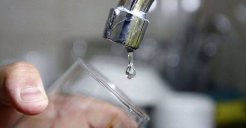 Corte masivo de agua en la Región Metropolitana: afectará a seis comunas por 37 horas
