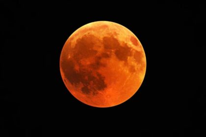 Eclipse lunar total de septiembre: por qué no será visible en Chile