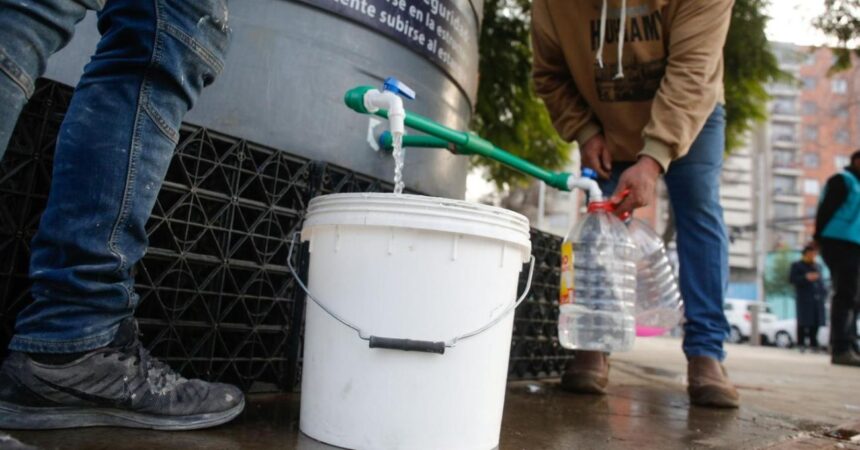 Corte de agua en la RM: seis comunas estarán sin suministro por 36 horas