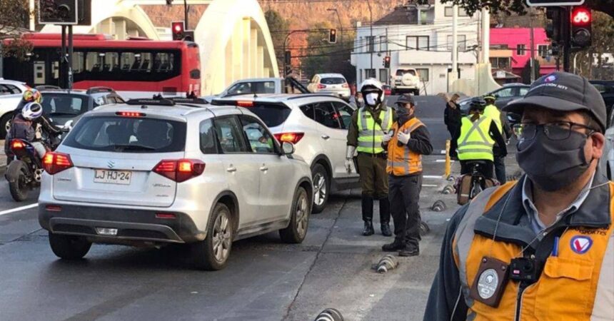 Restricción vehicular en Santiago: qué autos no podrán circular este jueves 28 de agosto
