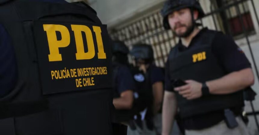 Desarticulan clan familiar acusado de millonaria defraudación bancaria: PDI incauta avioneta, lancha y autos de lujo