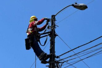 Sernac demanda a CGE: más de 200 cortes masivos de electricidad en Mejillones desde 2024