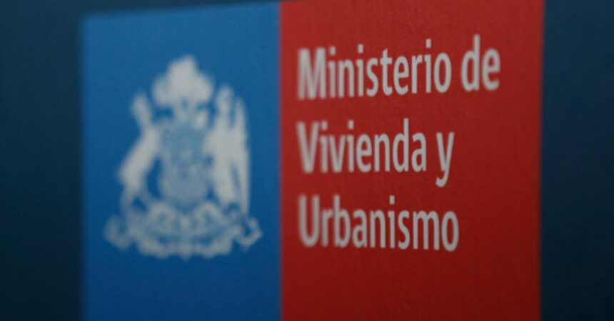 Sueldos de hasta $3,5 millones: revisa cómo postular a los empleos del Minvu
