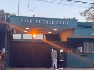 Cinco reos intentaron fugarse desde la cárcel de Puente Alto: Gendarmería frustró el escape