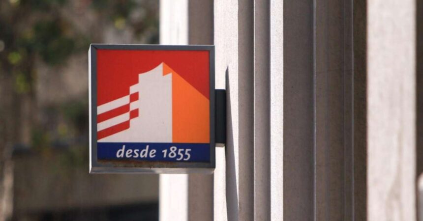 Alerta por aplicación falsa que imita a BancoEstado: PDI entrega recomendaciones