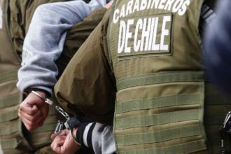 Conductor detenido tras atropellar a carabinero y chocar en persecución en Puerto Varas