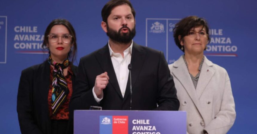 Boric celebra alza en la PGU y tres años de Copago Cero: "Estamos partiendo con fuerza este mes"