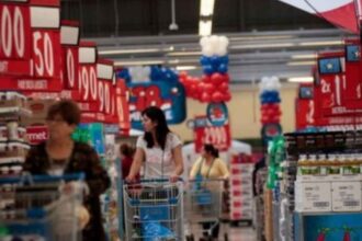 Horarios Fiestas Patrias: Revisa el cierre anticipado de supermercados este 17 de septiembre