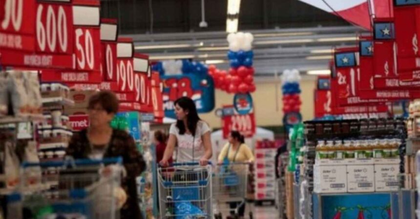 Horarios Fiestas Patrias: Revisa el cierre anticipado de supermercados este 17 de septiembre