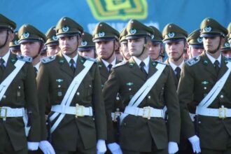 Sueldos Carabineros 2025: Revisa cuánto gana un recién egresado según su grado