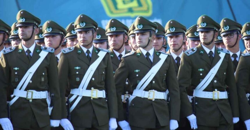 Sueldos Carabineros 2025: Revisa cuánto gana un recién egresado según su grado