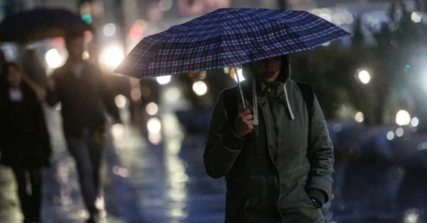 Santiago y regiones del centro y sur enfrentarán lluvias y vientos de hasta 60 km/h este viernes 26 de septiembre