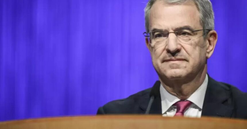 CEO de Nestlé fue despedido por mantener relación con subordinada directa