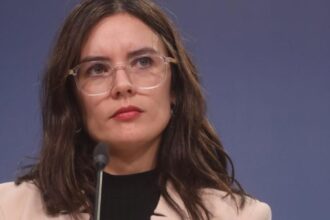 Gobierno califica de "muy grave" acusación de bots ligados a campaña de Kast