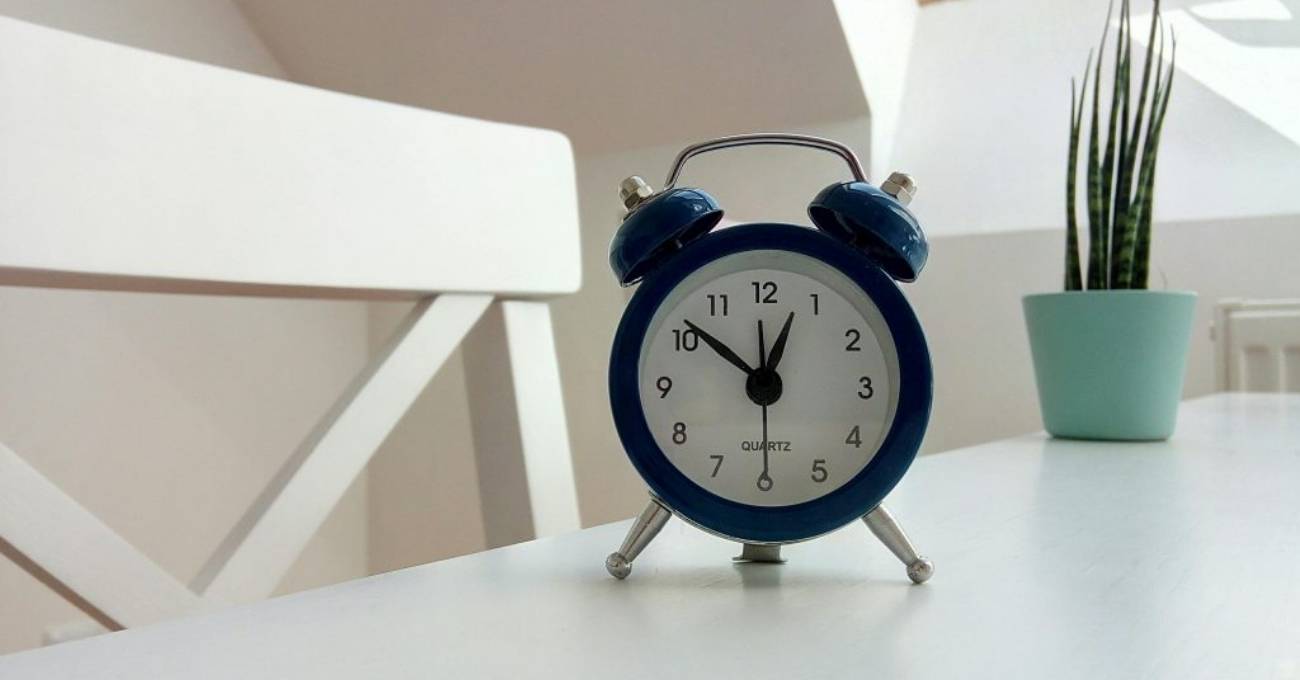 Cambio de hora en Chile: revisa si debes adelantar o atrasar tu reloj este sábado