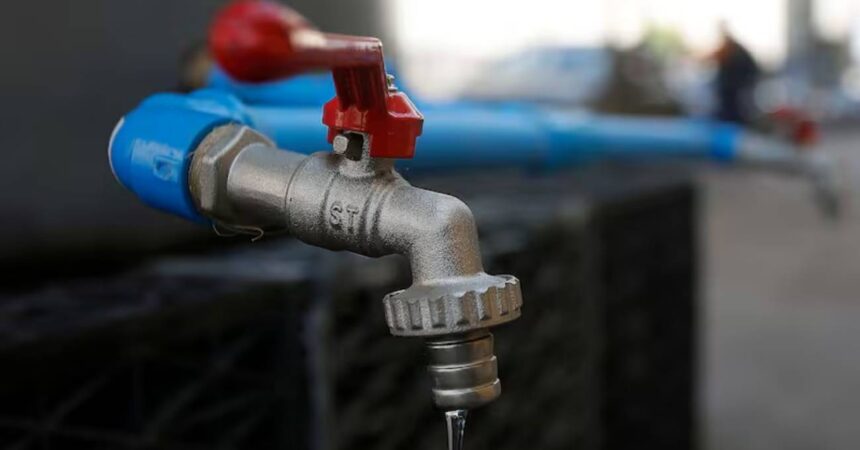 Megacorte de agua en Santiago: revisa comunas y horarios sin suministro