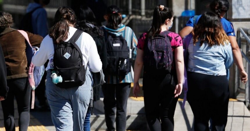 QS World University Rankings 2026: UC lidera en Chile y América Latina